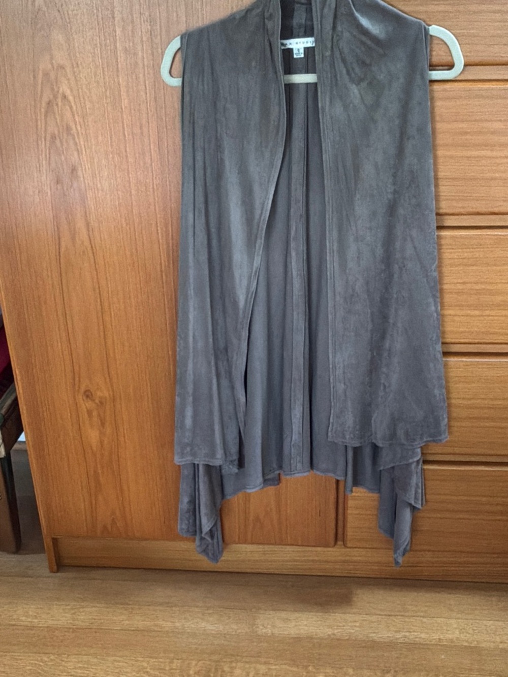 ❌Max Studio taupe Draped  vest size s❌